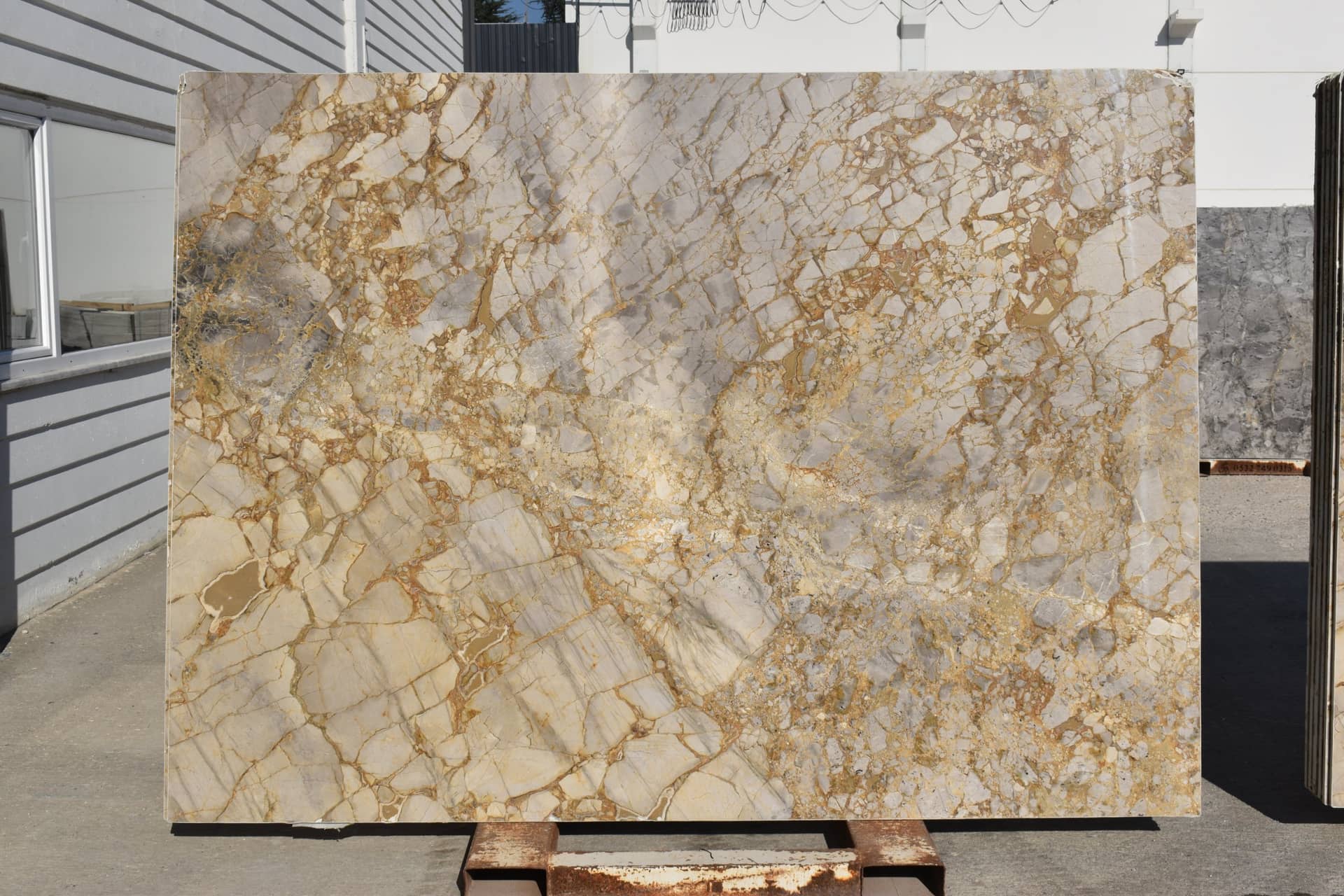 Hekate slab