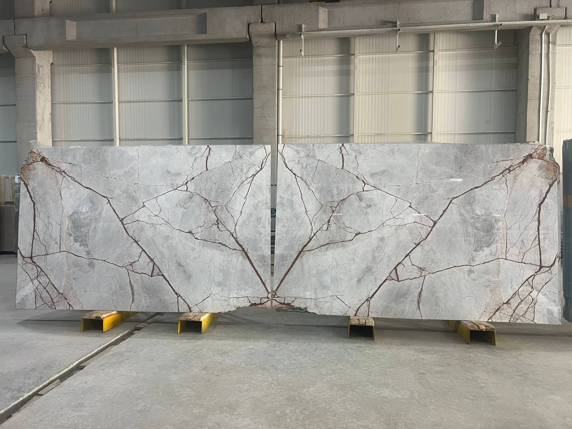 Fendi Rose Polished marble slab